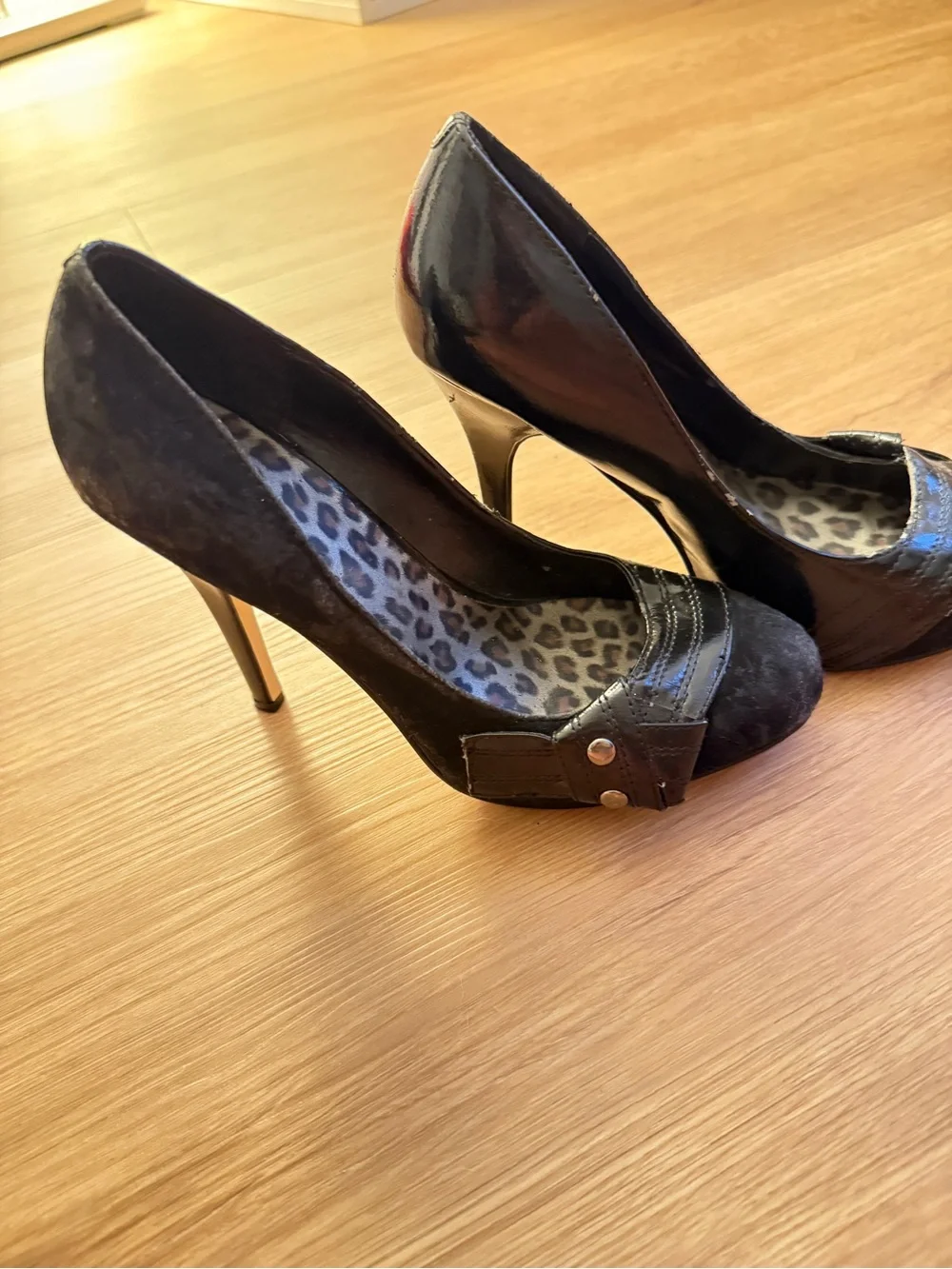 Joey Black Pointed-Toe Heels with Bow Accent